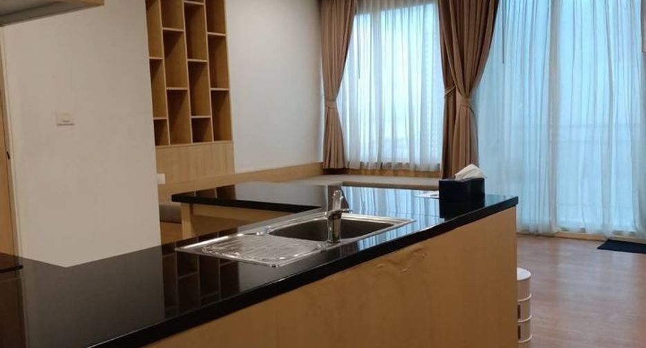 For rent 2 bedrooms condo in Chatuchak, Bangkok