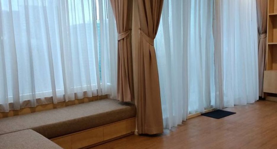 For rent 2 bedrooms condo in Chatuchak, Bangkok
