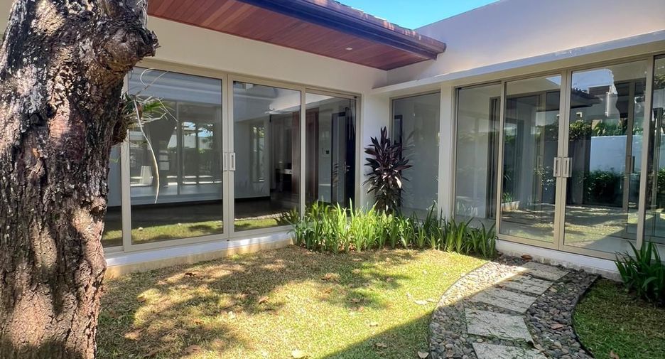 For sale 3 bedrooms villa in Thalang, Phuket