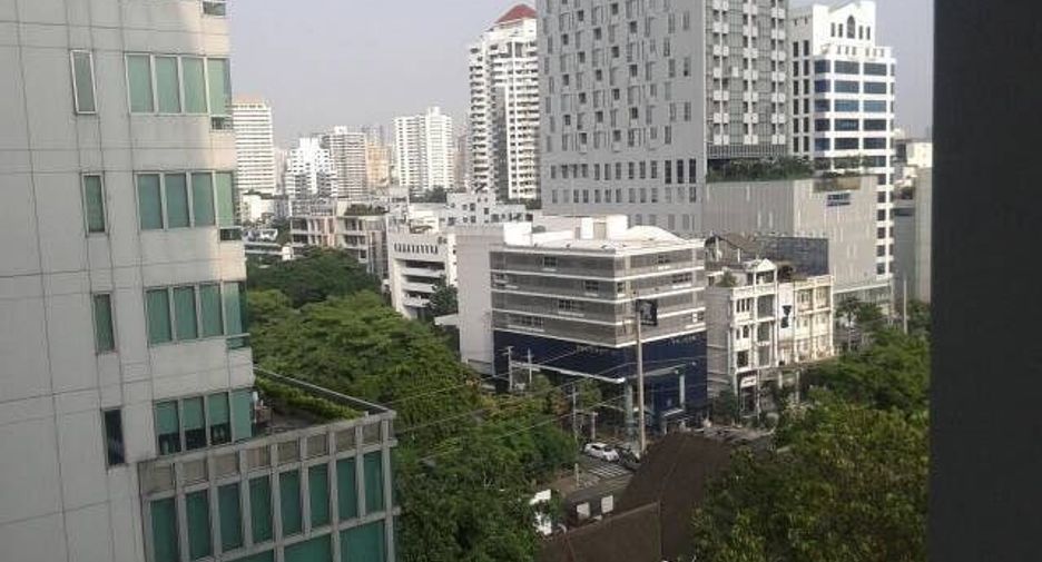 For rent 1 bed condo in Watthana, Bangkok