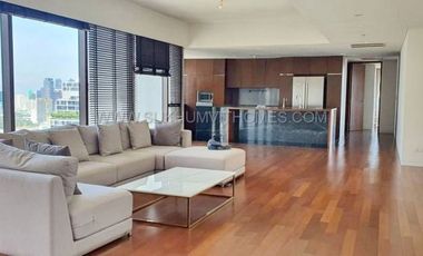 For rent 4 bedrooms condo in Pathum Wan, Bangkok
