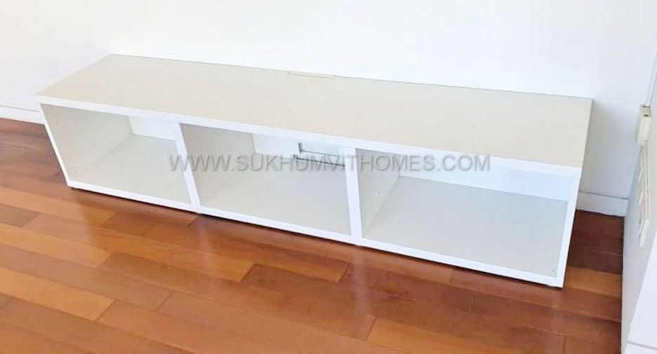 For rent 4 bedrooms condo in Pathum Wan, Bangkok