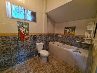 Reihenhaus zum Kauf mit 2 Zimmer in Si Racha, Chonburi