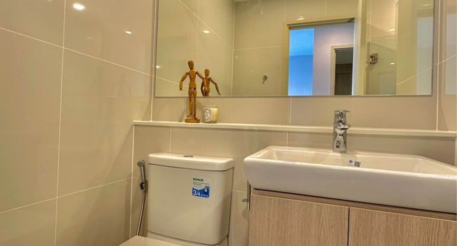For rent 1 bed condo in Khlong Toei, Bangkok