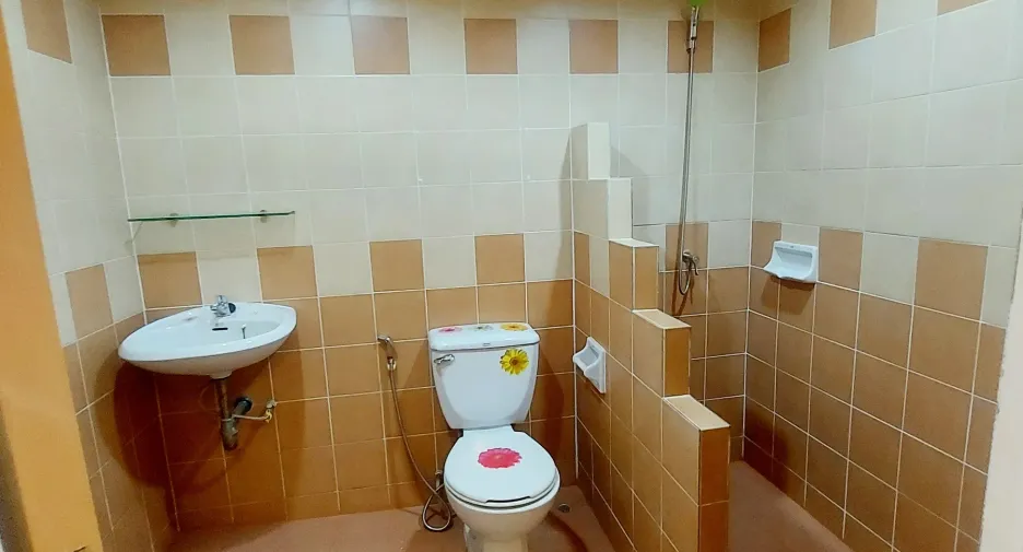For sale 3 bedrooms townhouse in Khlong Sam Wa, Bangkok