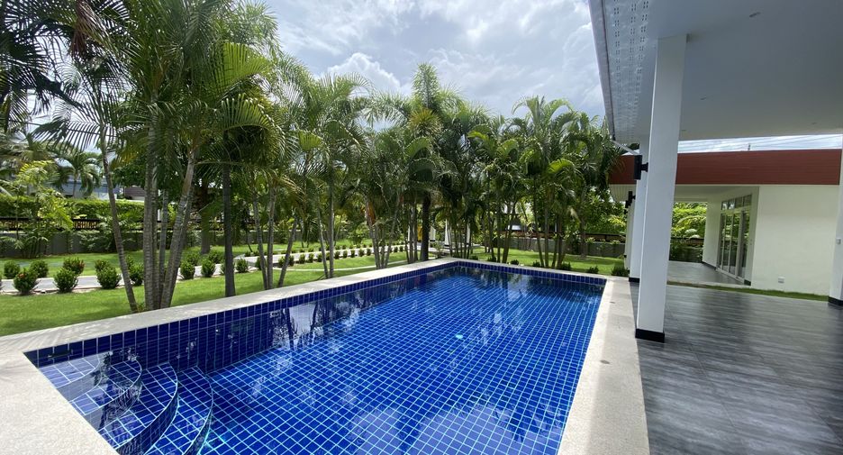For sale 4 bedrooms house in Hua Hin, Prachuap Khiri Khan