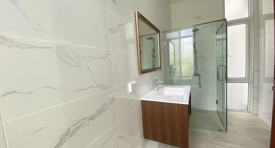 For sale 4 bedrooms house in Hua Hin, Prachuap Khiri Khan