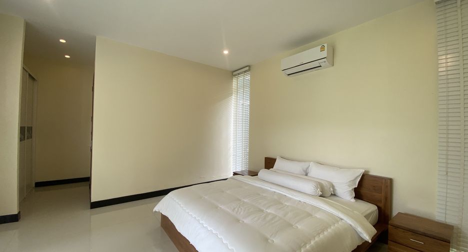For sale 4 bedrooms house in Hua Hin, Prachuap Khiri Khan