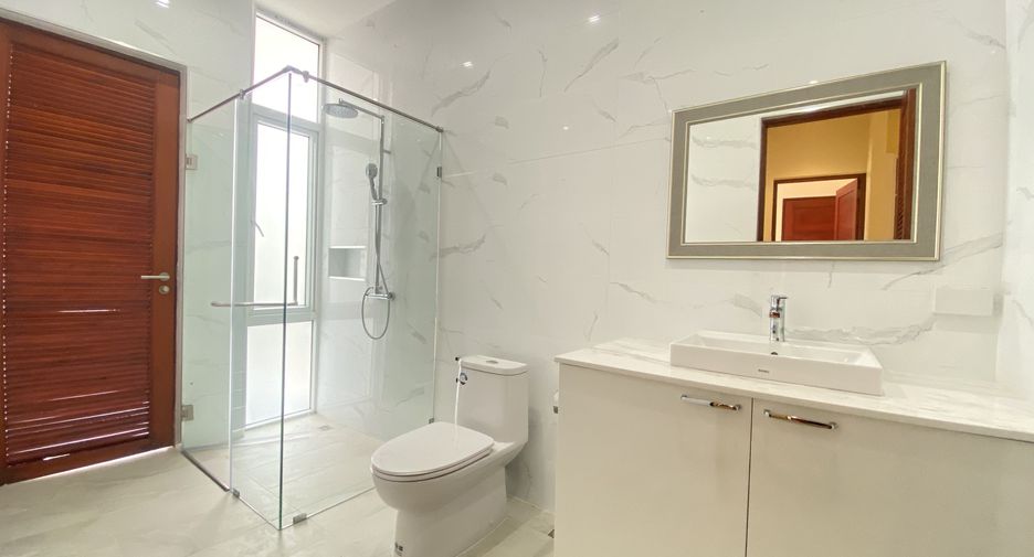 For sale 4 bedrooms house in Hua Hin, Prachuap Khiri Khan