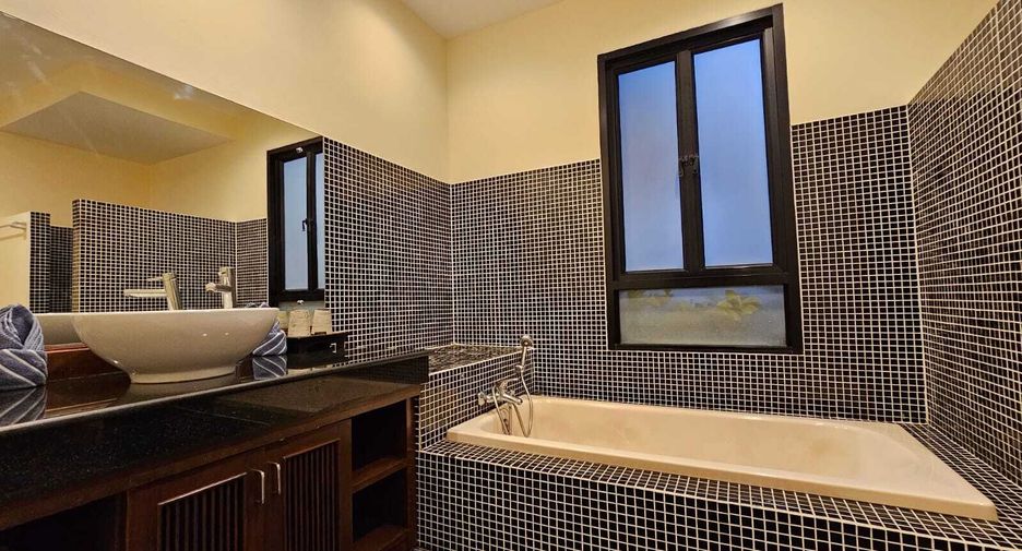 For sale and for rent 3 bedrooms villa in Mueang Phuket, Phuket
