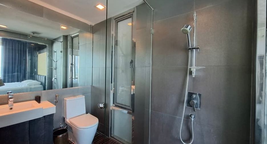 Wohnung zur Miete mit 2 Zimmer in Yan Nawa, Bangkok