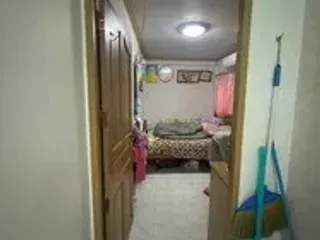 Casa adosada en venta de 3 habitaciones en Din Daeng, Bangkok