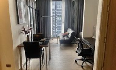 For rent 1 bed condo in Huai Khwang, Bangkok
