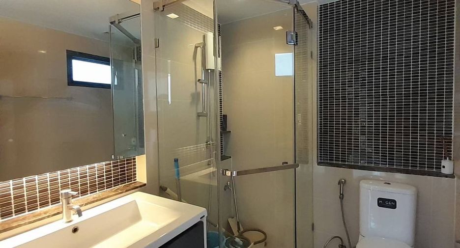 For rent 4 bedrooms house in Prawet, Bangkok