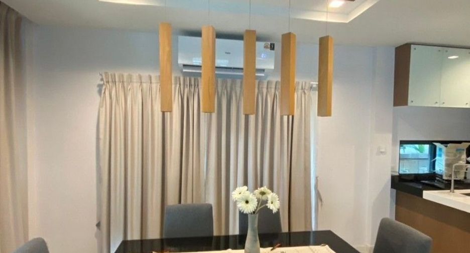 For rent 4 bedrooms house in Prawet, Bangkok