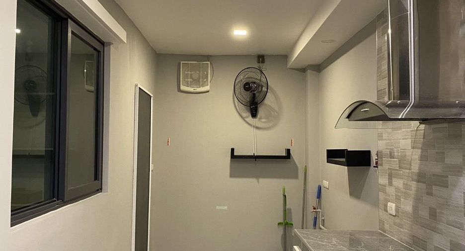 Casa en venta de 3 habitaciones en Bang Khun Thian, Bangkok