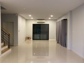 Продажа 3 спальни дом в Банг Кхун Тхиан, Бангкок