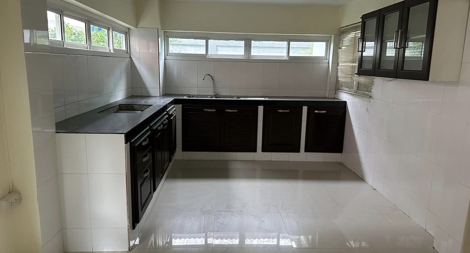 出售 3 卧室 独立屋 在 Bang Lamung, Chon Buri