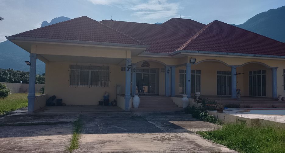 For sale 3 ベッドルーム house in Sam Roi Yot, Prachuap Khiri Khan