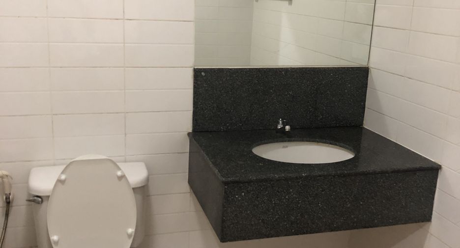 For sale studio condo in Phasi Charoen, Bangkok