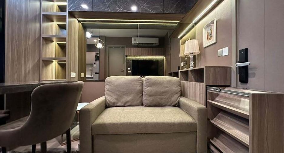 For rent 1 bed condo in Huai Khwang, Bangkok