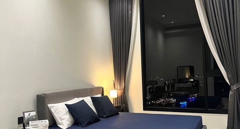 For rent 2 bedrooms condo in Khlong San, Bangkok