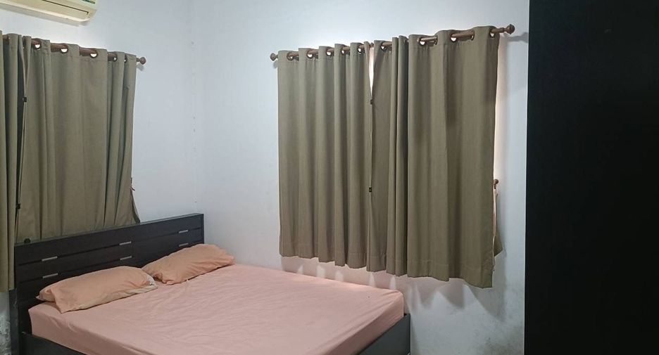 For sale 3 bedrooms house in Si Racha, Chonburi