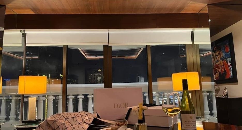 For sale 2 bedrooms condo in Bang Rak, Bangkok