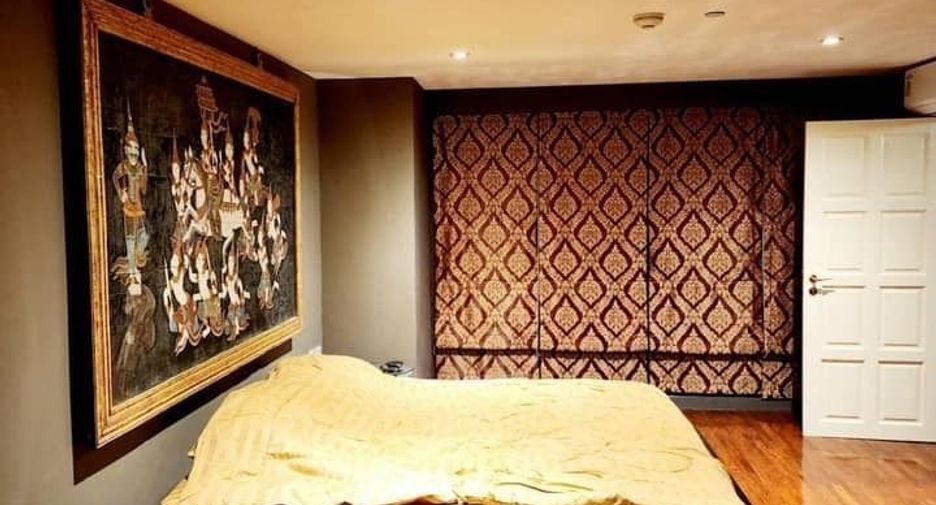 For sale 2 bedrooms condo in Bang Rak, Bangkok