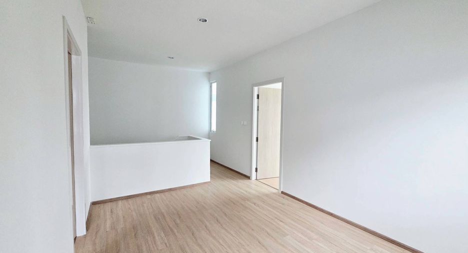 For sale 4 bedrooms house in Prawet, Bangkok