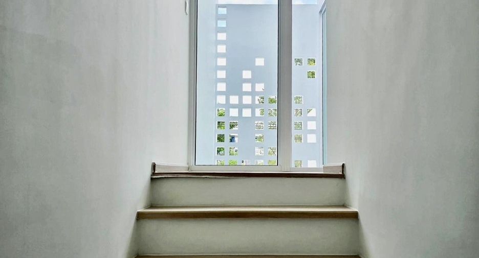For sale 4 bedrooms house in Prawet, Bangkok