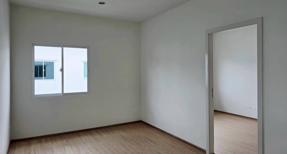 For sale 4 bedrooms house in Prawet, Bangkok