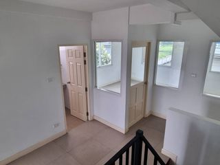 Продажа 3 спальни торговое помещение в Si Racha, Чонбури
