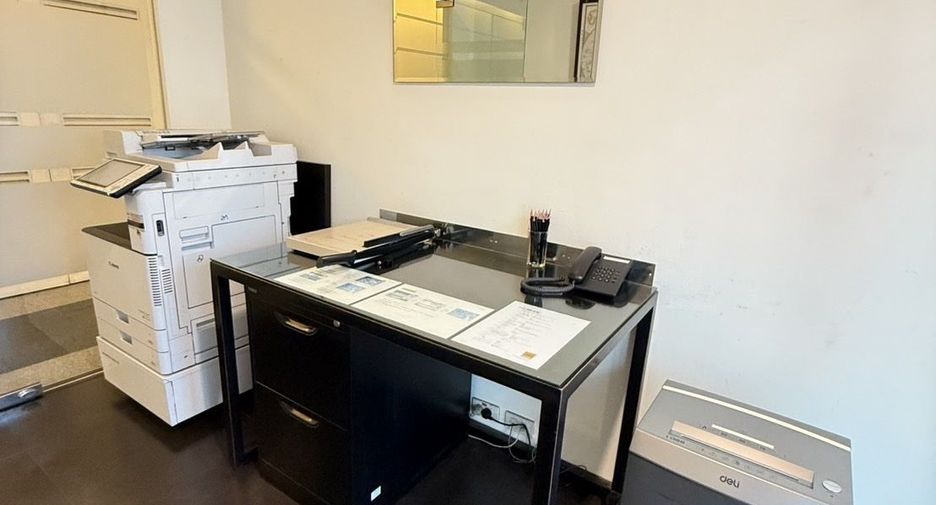 For rent office in Pathum Wan, Bangkok