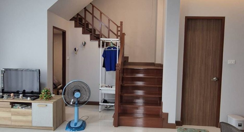 For sale 3 bedrooms house in Mueang Samut Prakan, Samut Prakan