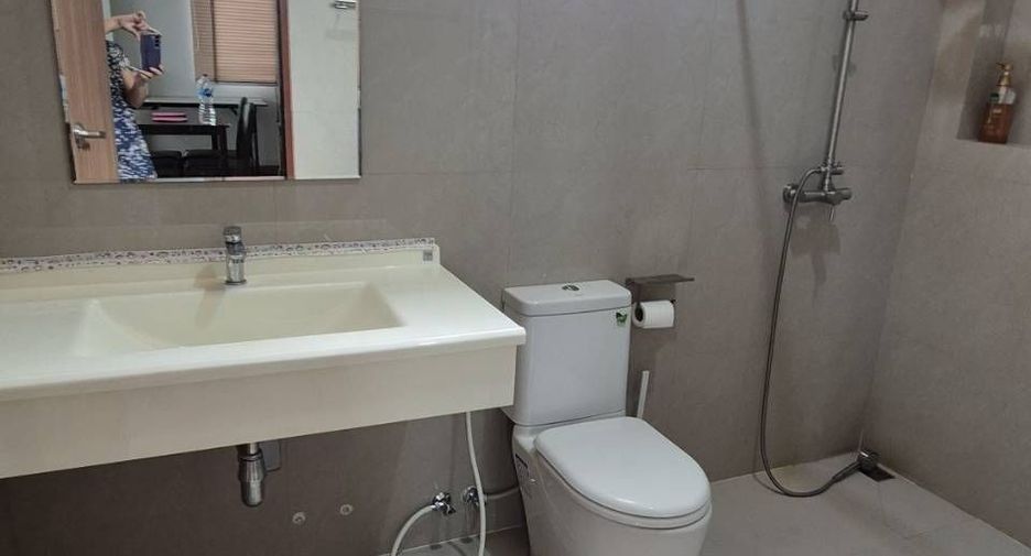 For sale 3 bedrooms house in Mueang Samut Prakan, Samut Prakan
