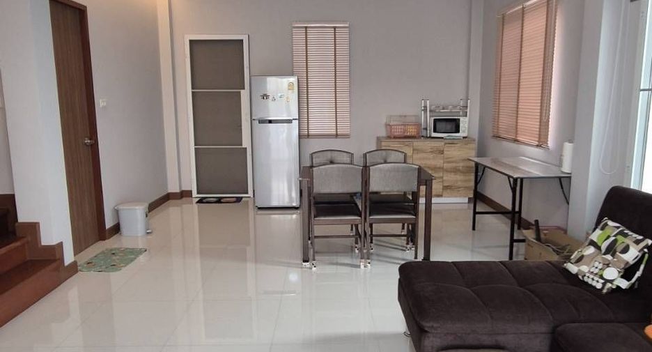 For sale 3 bedrooms house in Mueang Samut Prakan, Samut Prakan