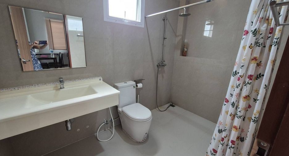 For sale 3 bedrooms house in Mueang Samut Prakan, Samut Prakan