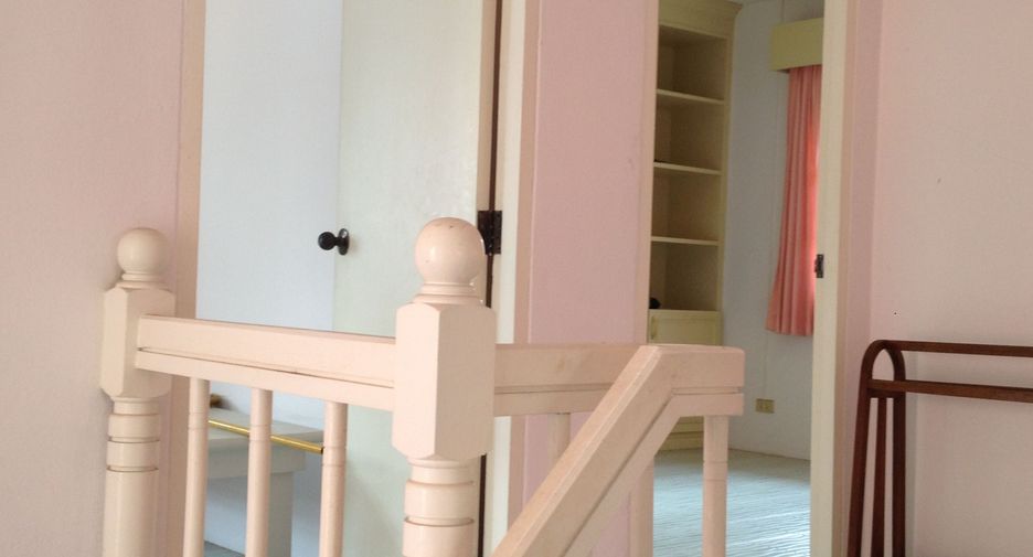 For rent 3 bedrooms house in Nong Chok, Bangkok
