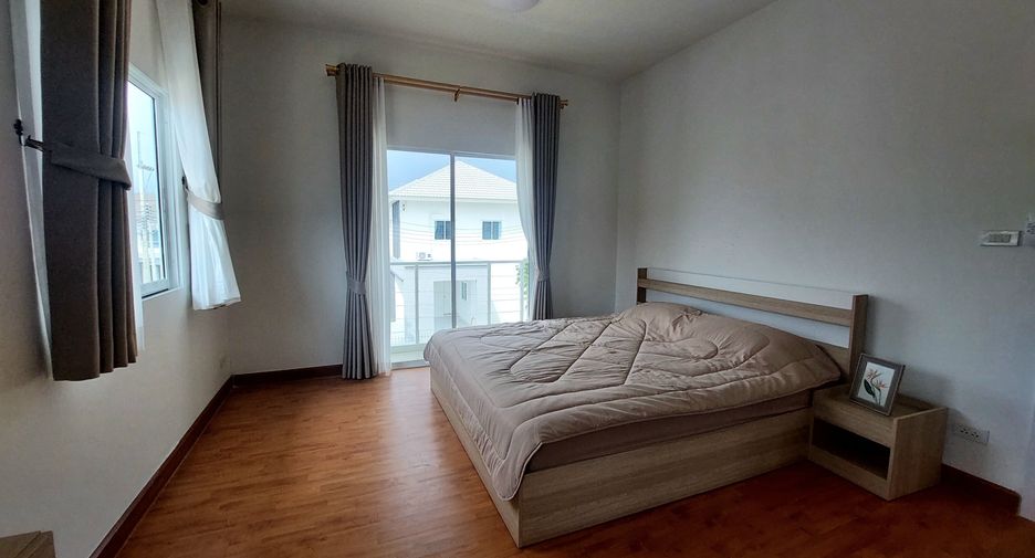 For rent 4 bedrooms house in Bang Lamung, Chonburi