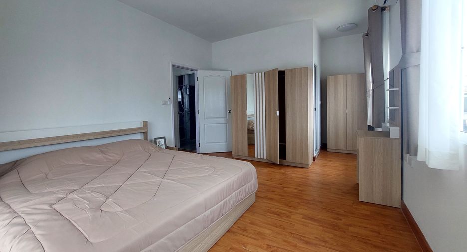 For rent 4 bedrooms house in Bang Lamung, Chonburi