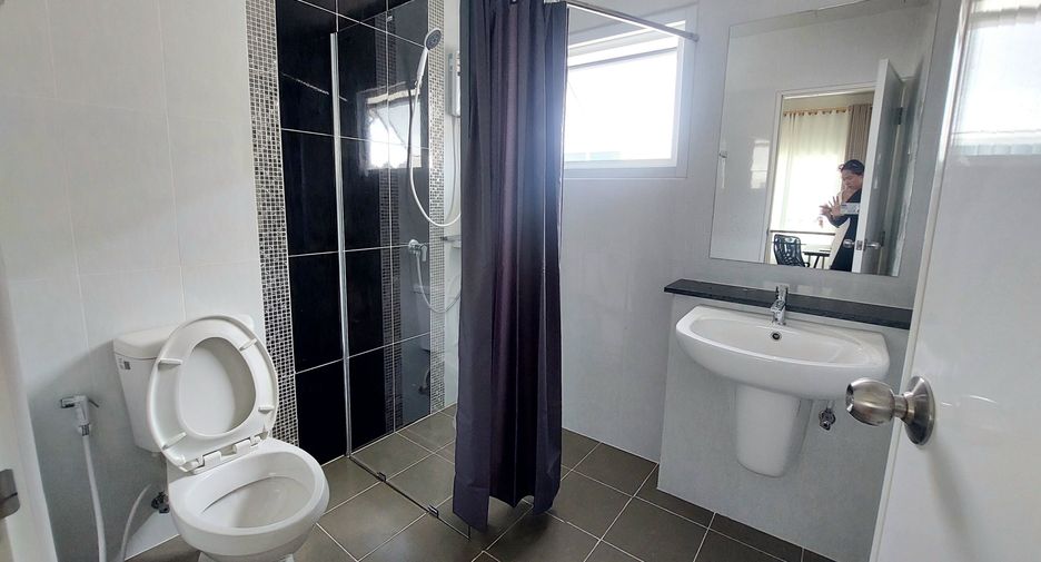 For rent 4 bedrooms house in Bang Lamung, Chonburi