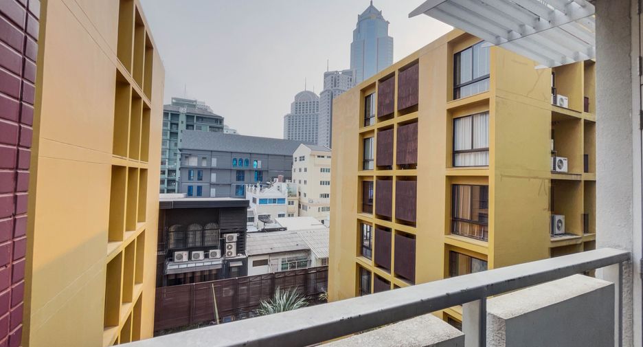 For sale 1 bed condo in Pathum Wan, Bangkok