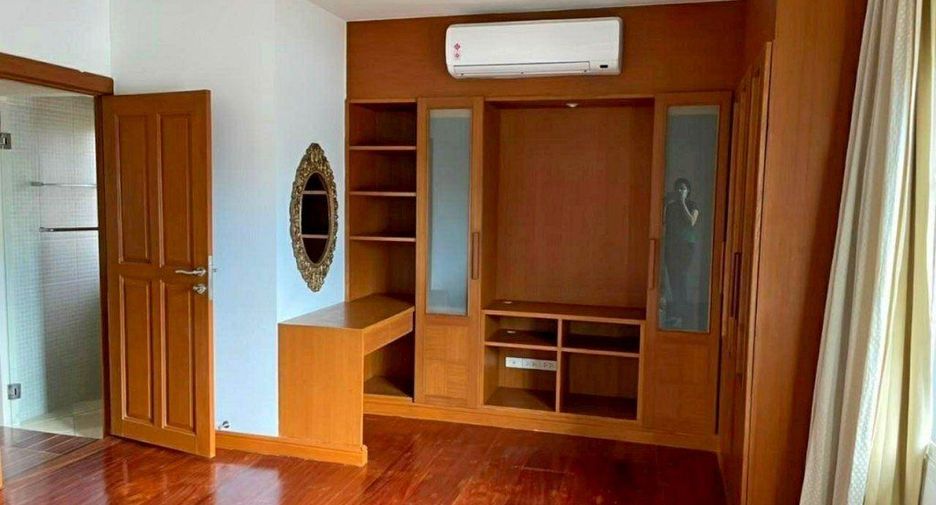 For rent 5 bedrooms villa in Bang Lamung, Chonburi