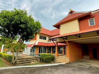 Villa zur Miete mit 5 Zimmer in Bang Lamung, Chonburi