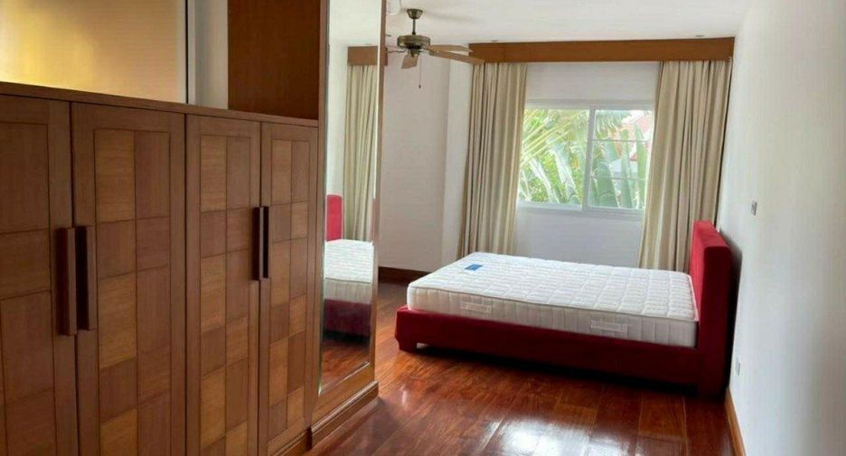 For rent 5 bedrooms villa in Bang Lamung, Chonburi
