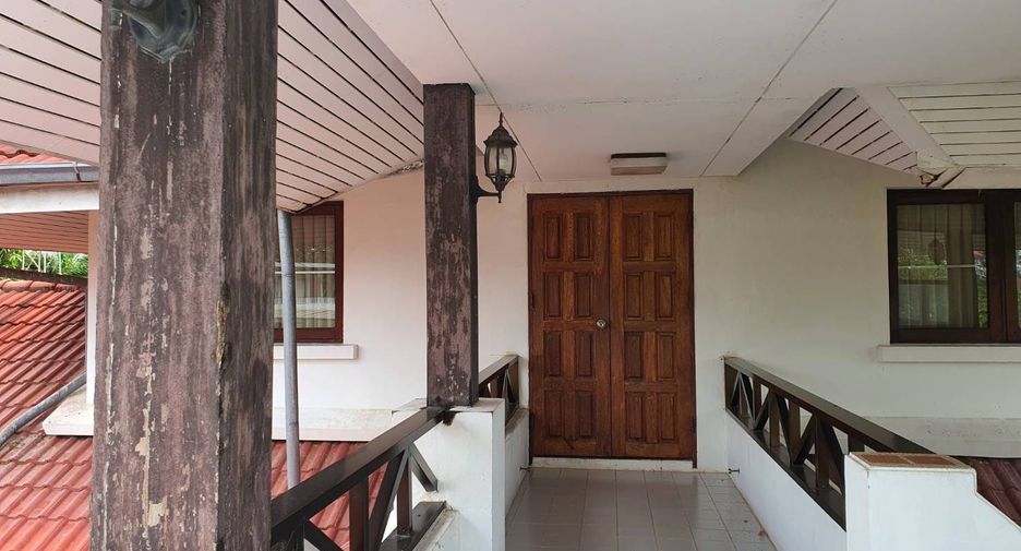 For sale 3 bedrooms house in Cha Am, Phetchaburi