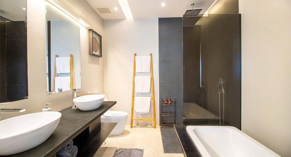 For sale and for rent 3 bedrooms condo in Thalang, Phuket