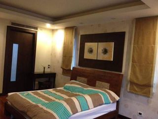 Casa en alquiler de 4 habitaciones en Bang Lamung, Chonburi