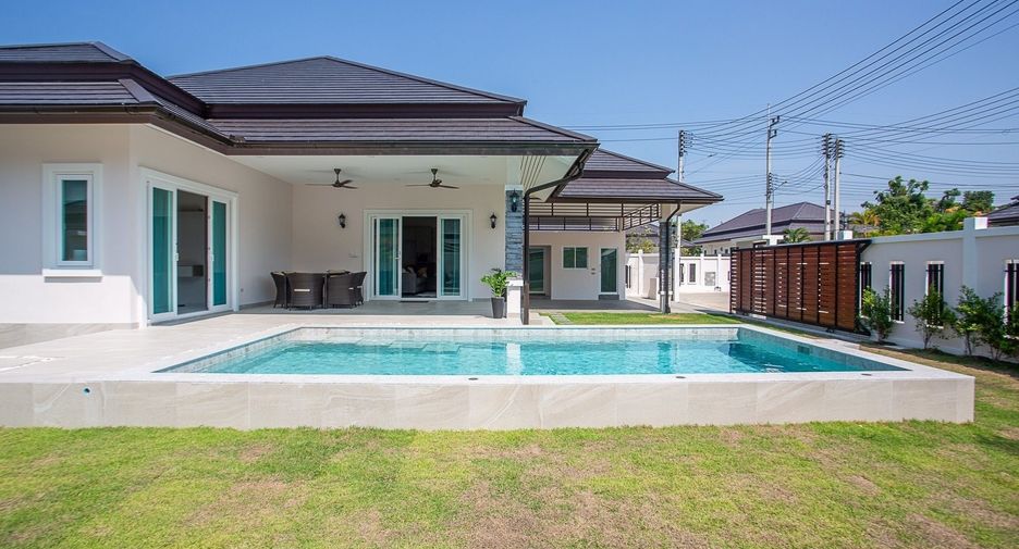 For sale 3 ベッドルーム villa in Hua Hin, Prachuap Khiri Khan